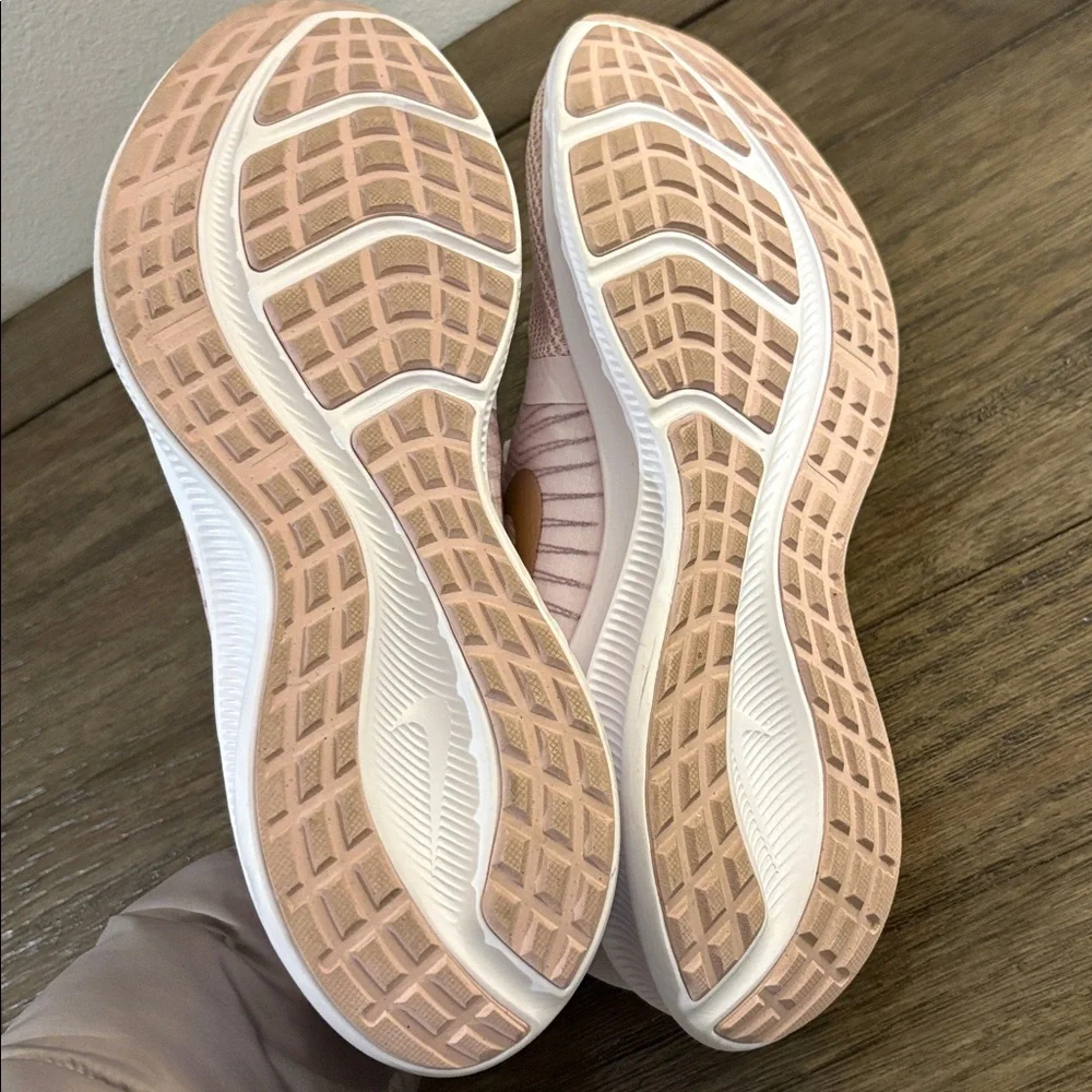 ❌SOLD❌EUC [Nike] Downshifter 11 Lightweight Running Sneakers Pink Women’s 10 - Picture 10 of 13